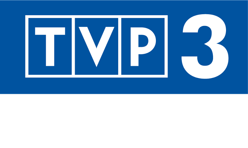 Logotyp Programu Trzeciej Telewizji Polskiej. Na ciemnoniebieskim prostokątnym tle biały napis TVP, po prawej stronie cyfra „3”. Na dole biały napis: Białystok.